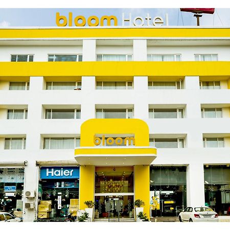 Bloom Hotel - Джаму Екстериор снимка