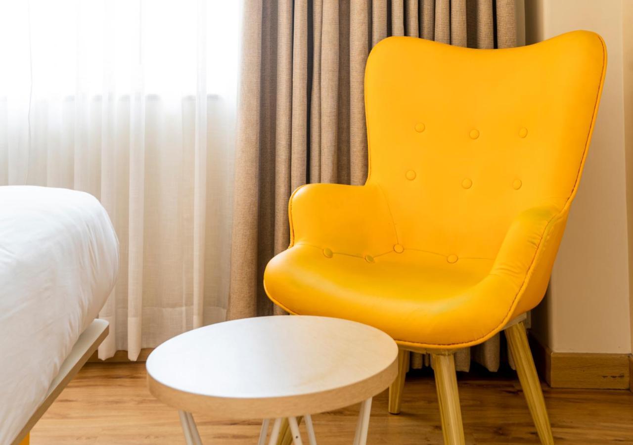 Bloom Hotel - Джаму Екстериор снимка