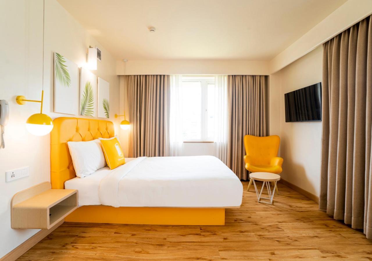Bloom Hotel - Джаму Екстериор снимка