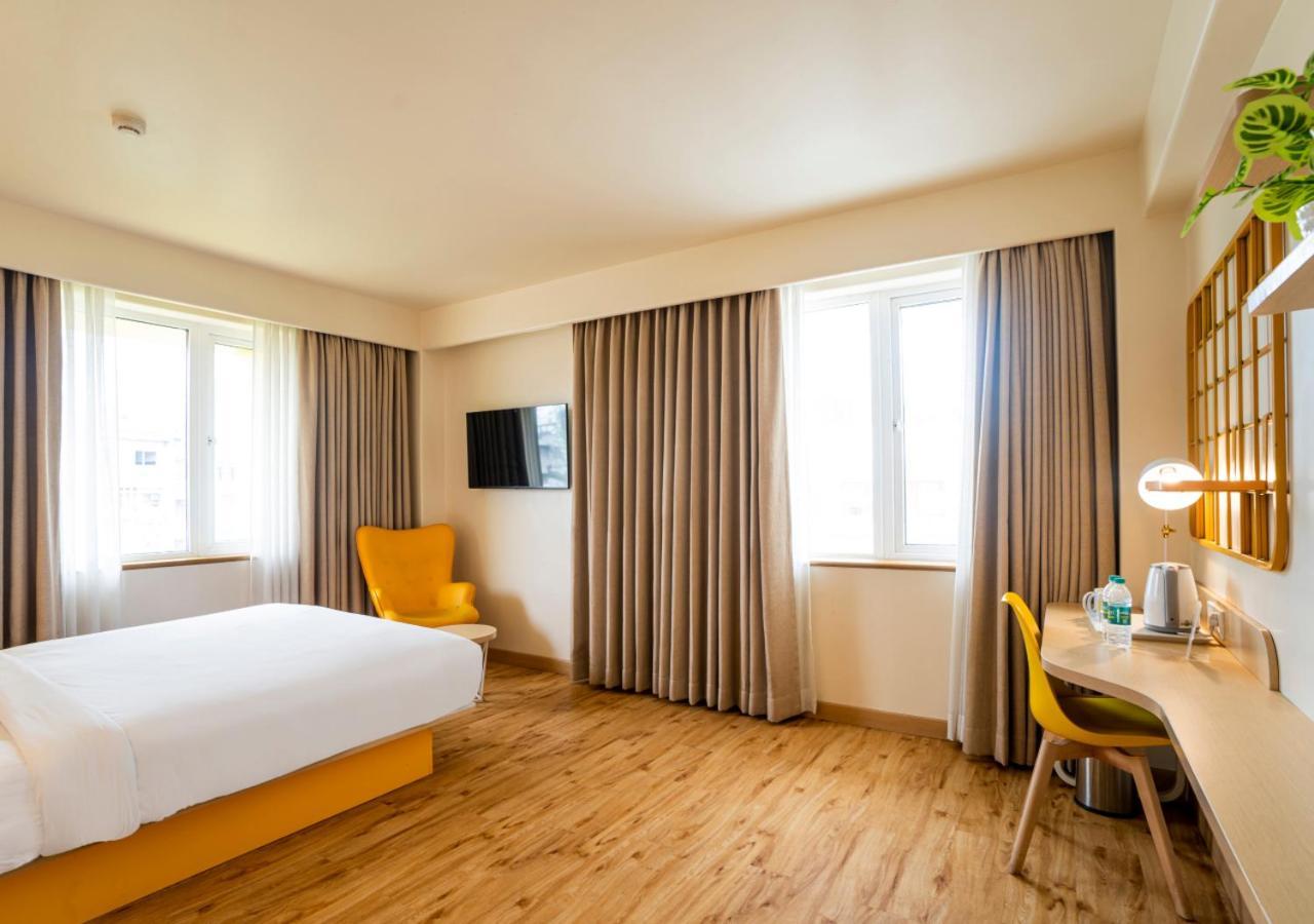 Bloom Hotel - Джаму Екстериор снимка