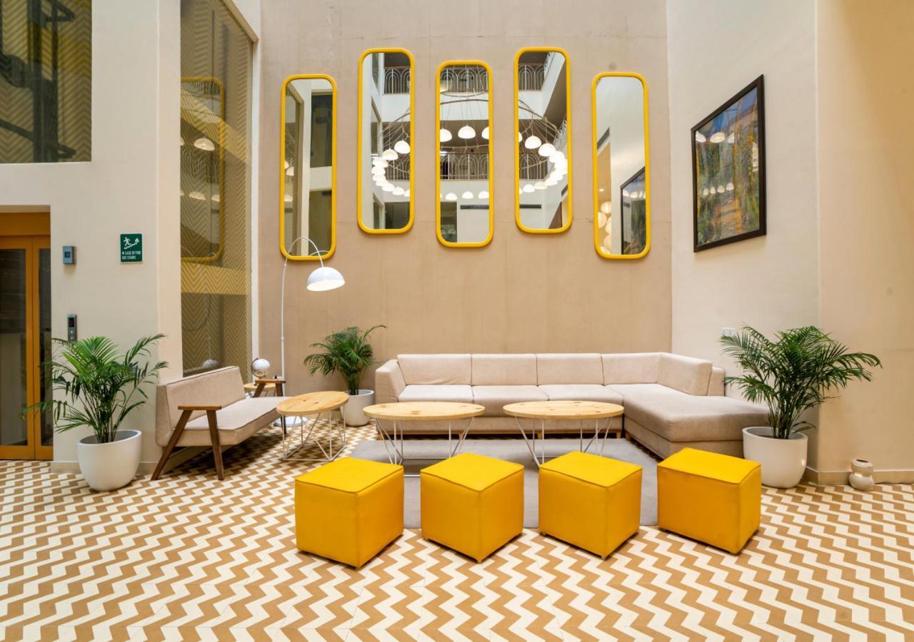 Bloom Hotel - Джаму Екстериор снимка